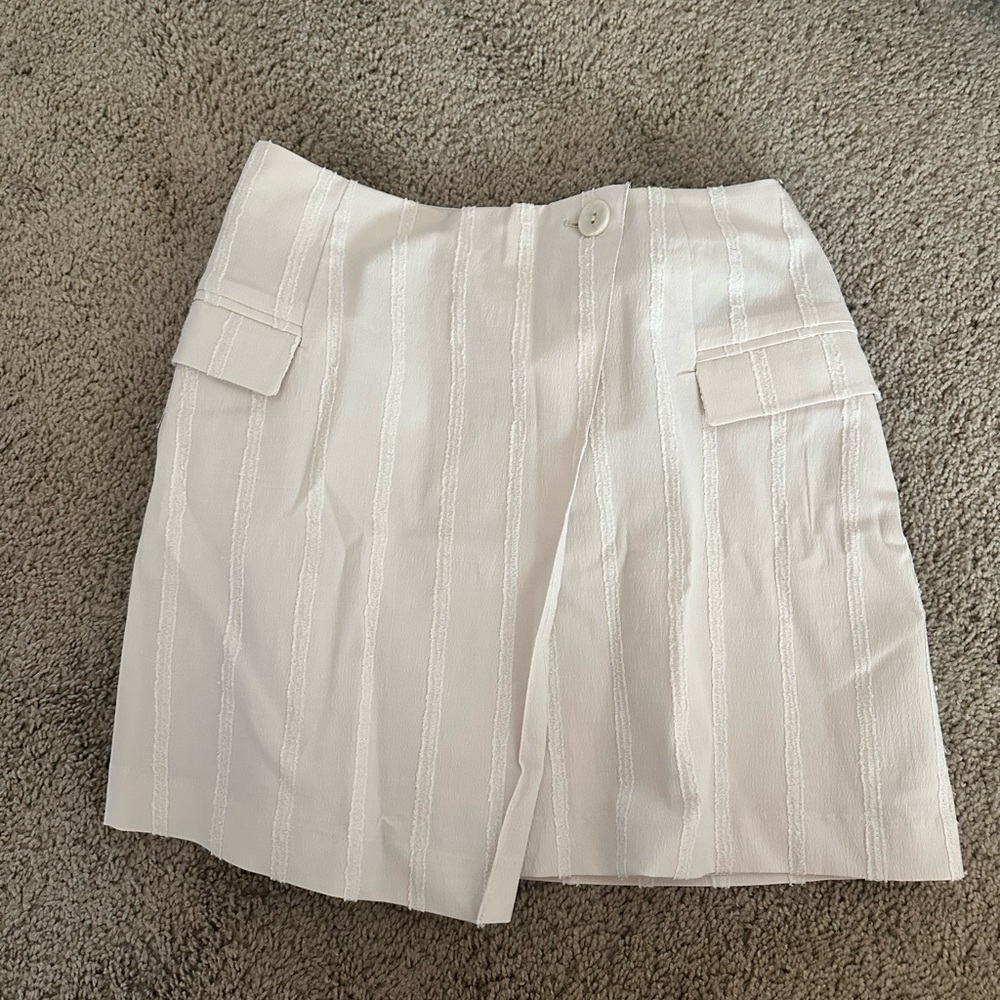 H&M Cream Mini Skirt